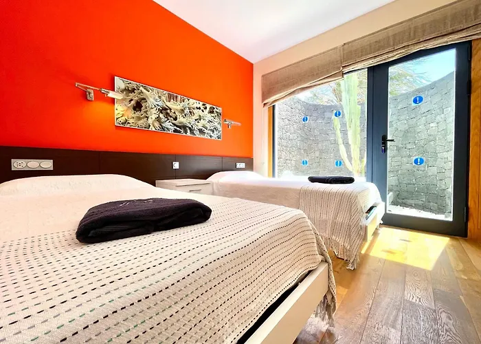 Sleeps 6 With Sauna *