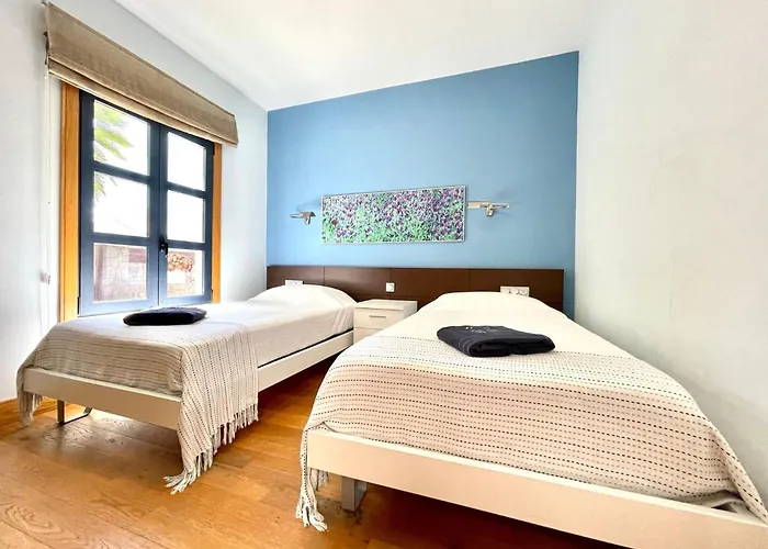 Sleeps 6 With Sauna Playa Blanca