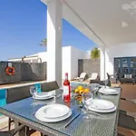 Sleeps 6 With Pool Private & Sauna