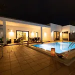 Sleeps 6 With Pool Private & Sauna * Playa Blanca (Lanzarote)