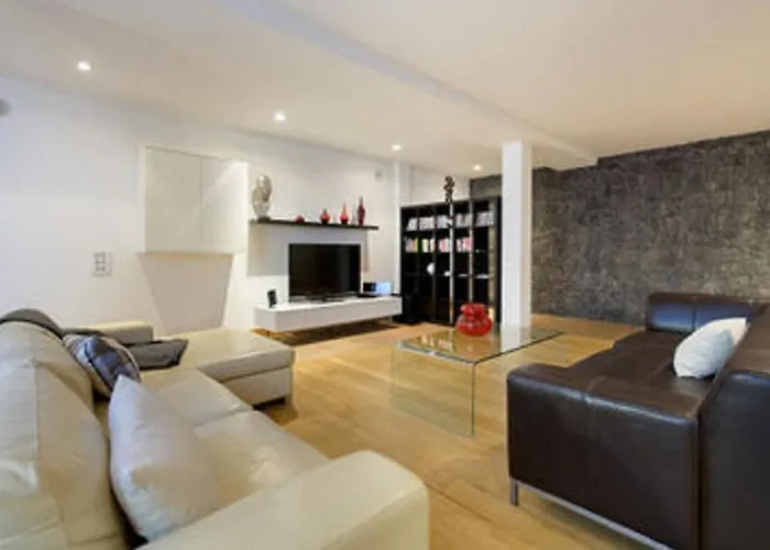 Villa Sleeps 6 With Sauna