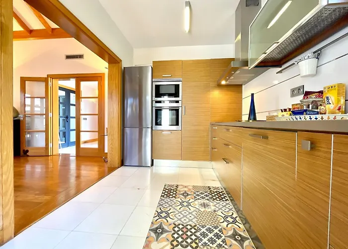 Villa Sleeps 6 With Sauna Playa Blanca (Lanzarote)