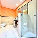 Sleeps 6 With Pool Private & Sauna Villa *